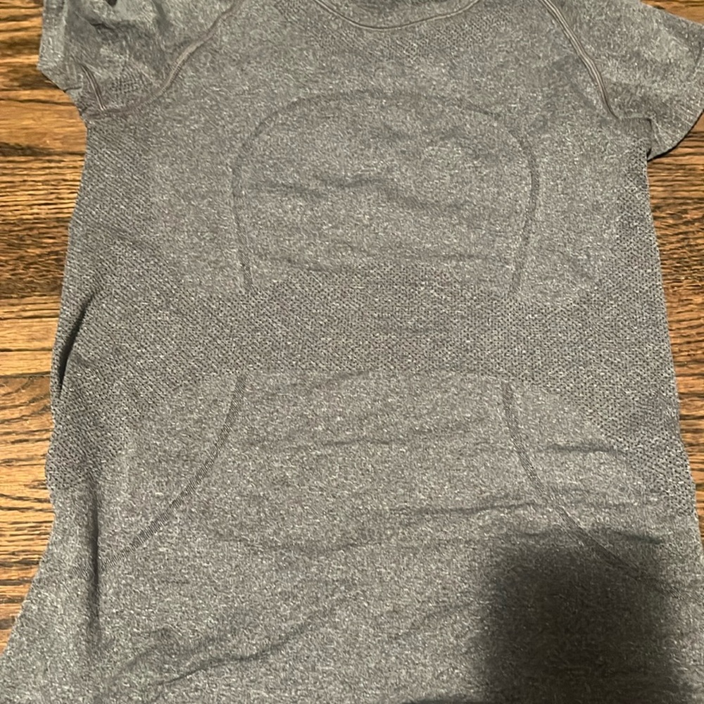 Grey Lululemon Swiftly Tech Tee - image 1